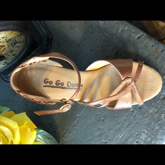 Go Go Dance Shoes 5.5 - Picture 3 of 6